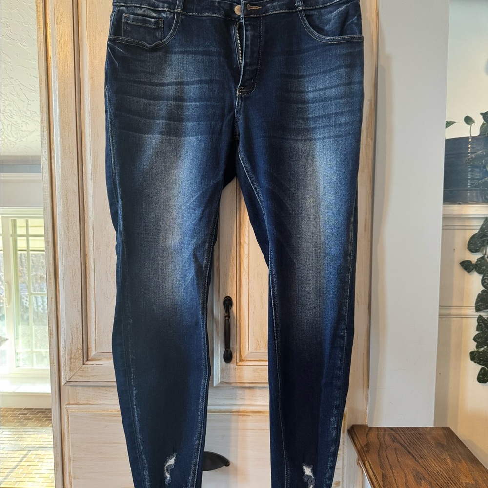 KanCan Women's Distressed Dark Wash Skinny Jeans